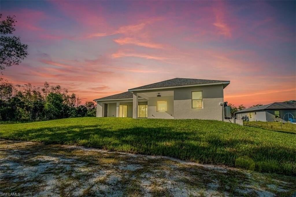 2941 37th Ave Ne - Photo 3 of 46