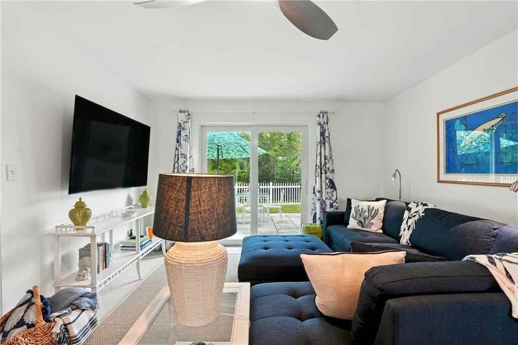 578 14th St N - Photo 6 of 28