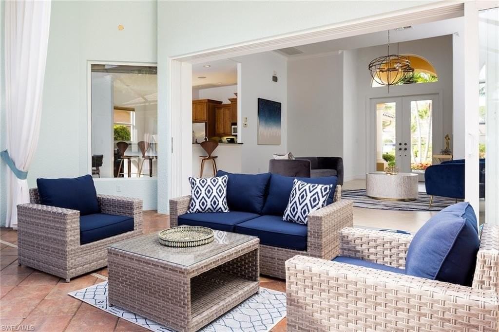 982 Tivoli Ct - Photo 4 of 40