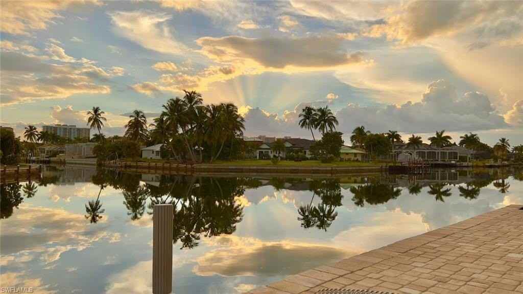 200 Copperfield Ct - Photo 3 of 46