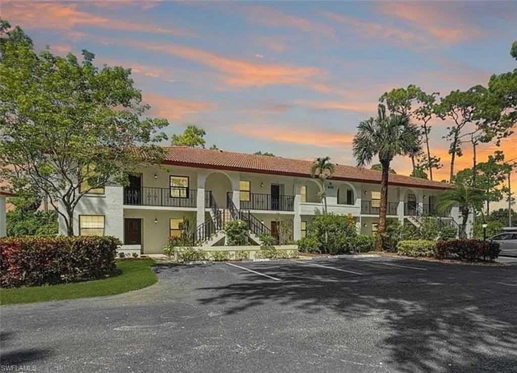 905 Augusta Blvd - Photo 2 of 20