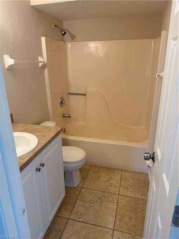 825 Sw 37th Ter - Photo 7 of 19