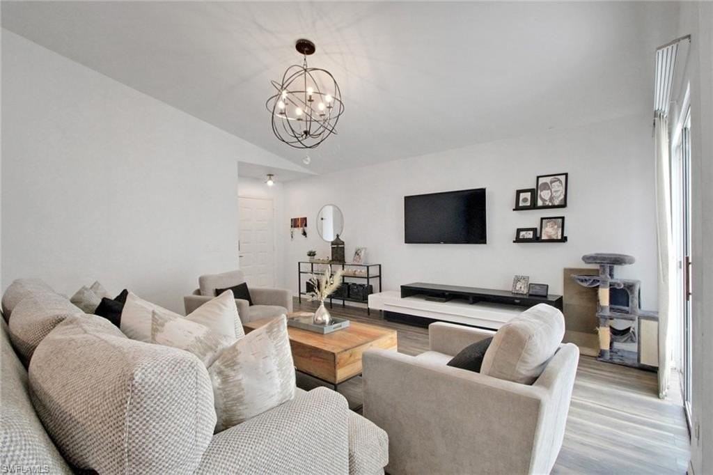 3342 Timberwood Cir - Photo 6 of 25