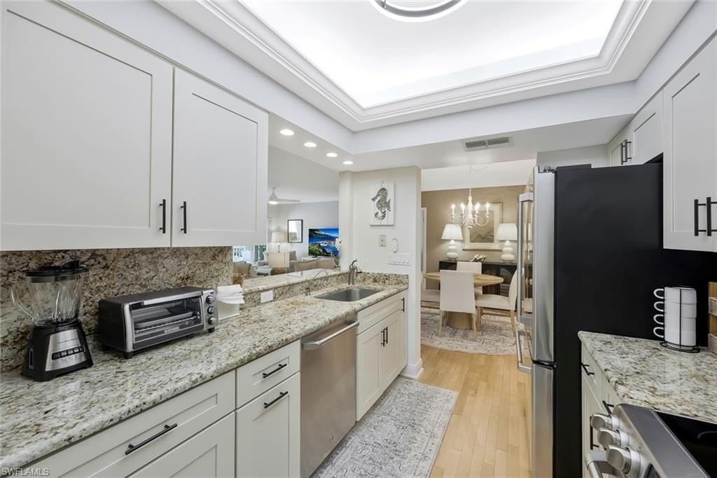 780 Willowbrook Dr Apt 701 #701 - Photo 2 of 19