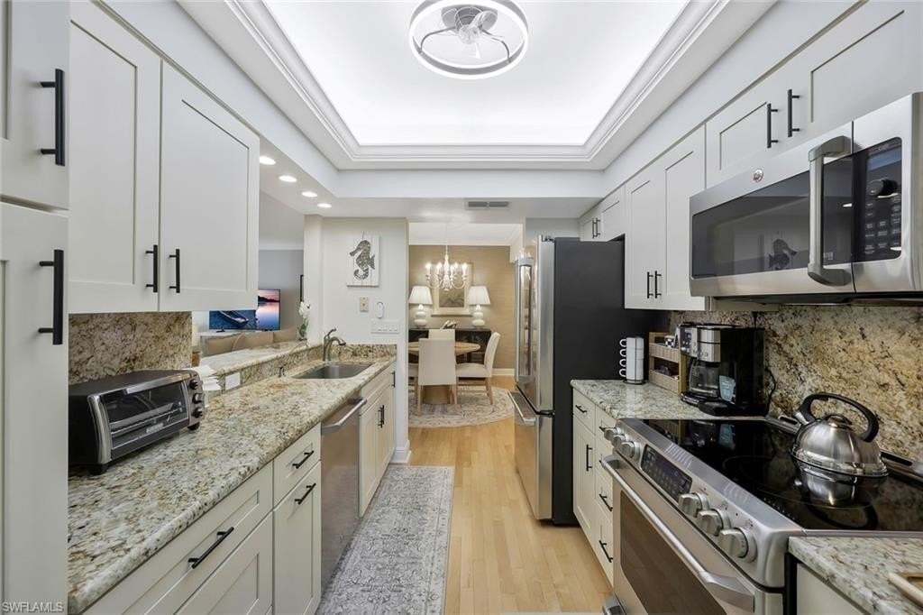 780 Willowbrook Dr Apt 701 #701 - Photo 3 of 19