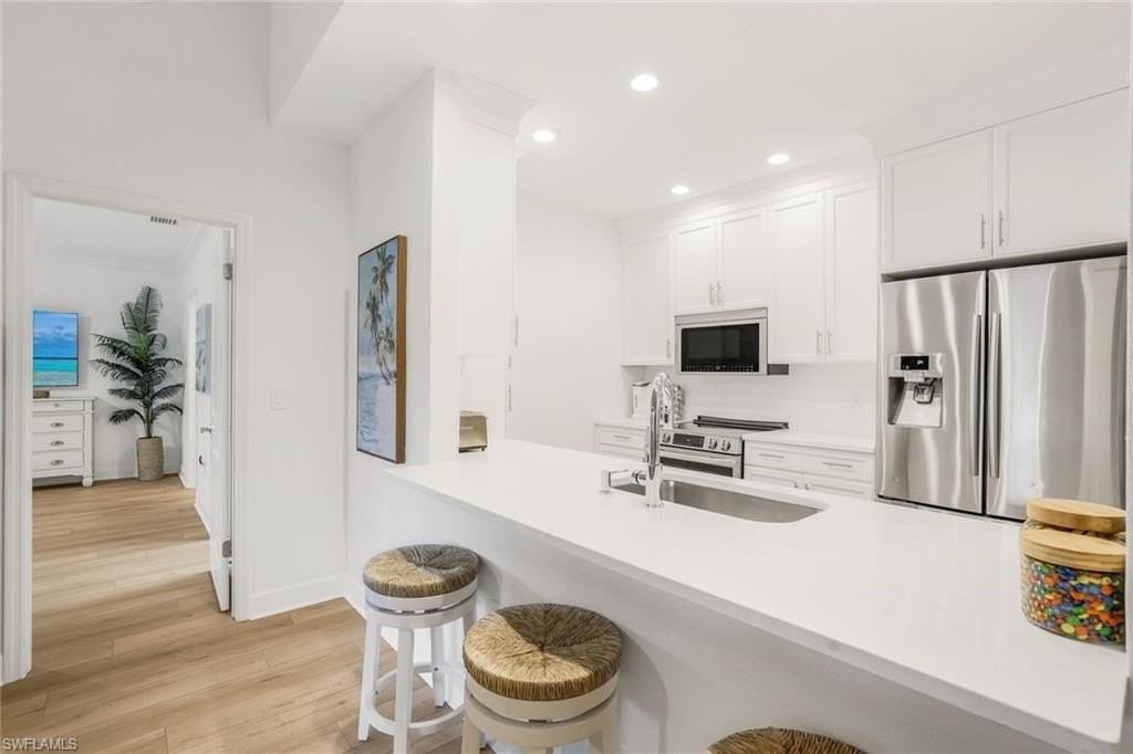 790 Willowbrook Dr Apt 305 #305 - Photo 6 of 21