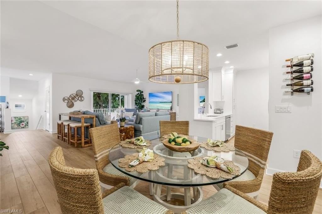 790 Willowbrook Dr Apt 305 #305 - Photo 7 of 21