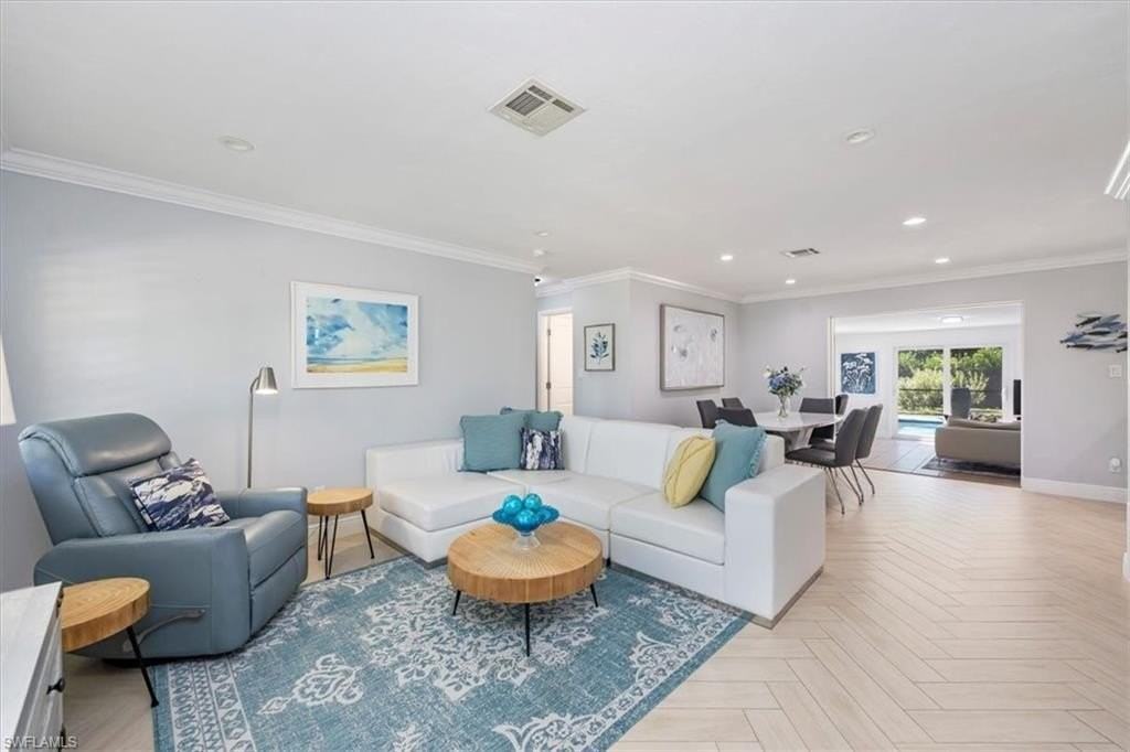 1236 13th Ave N - Photo 6 of 25