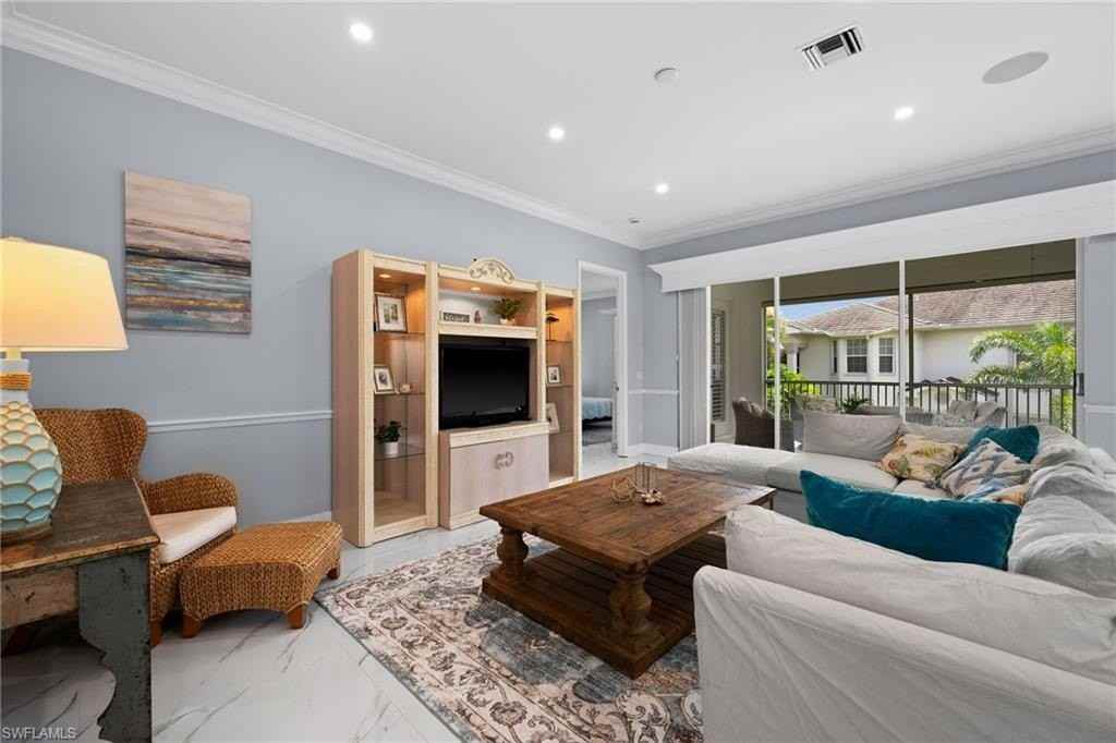 5010 Marina Cove Dr Unit 4 #4 - Photo 4 of 42