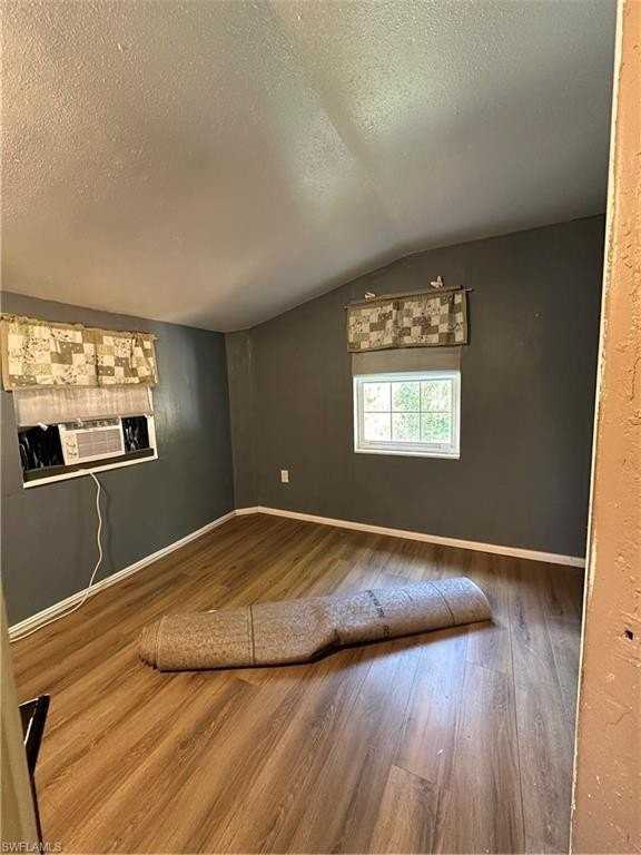 18301 Slater Rd - Photo 6 of 17