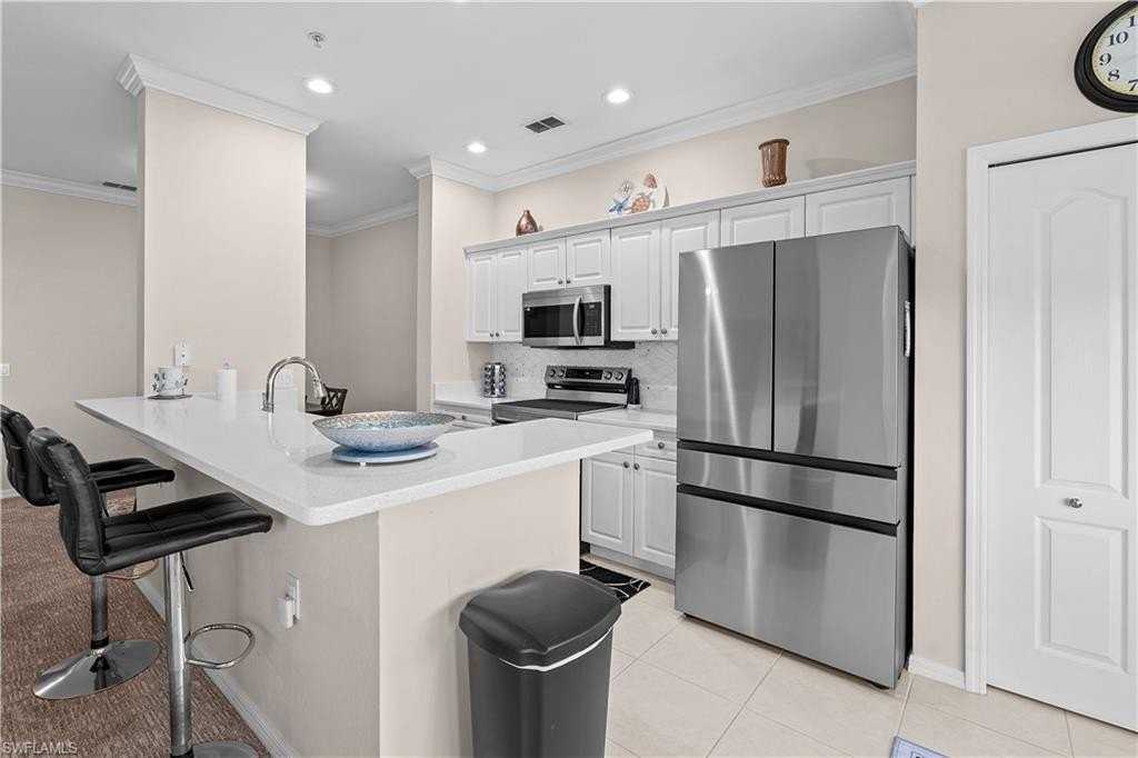 8331 Whiskey Preserve Cir Apt 444 #444 - Photo 5 of 28