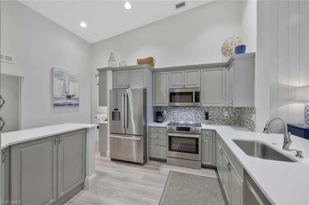 831 Sailaway Ln Apt 203 #203 - Photo 5 of 18