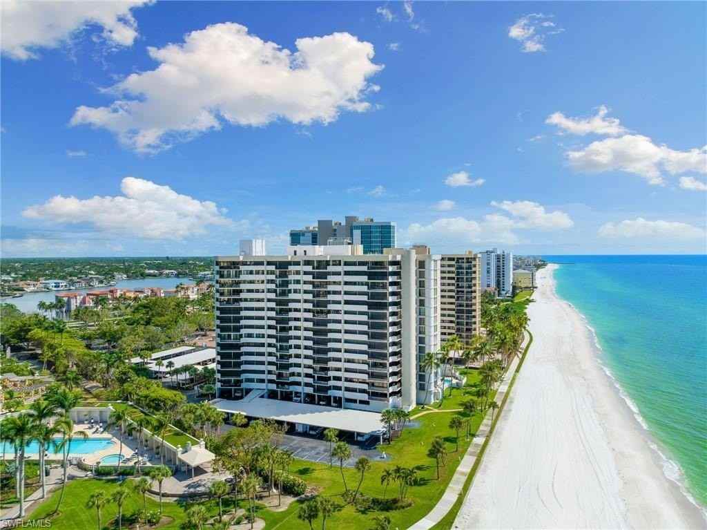 4005 Gulf Shore Blvd N #700 - Photo 5 of 39