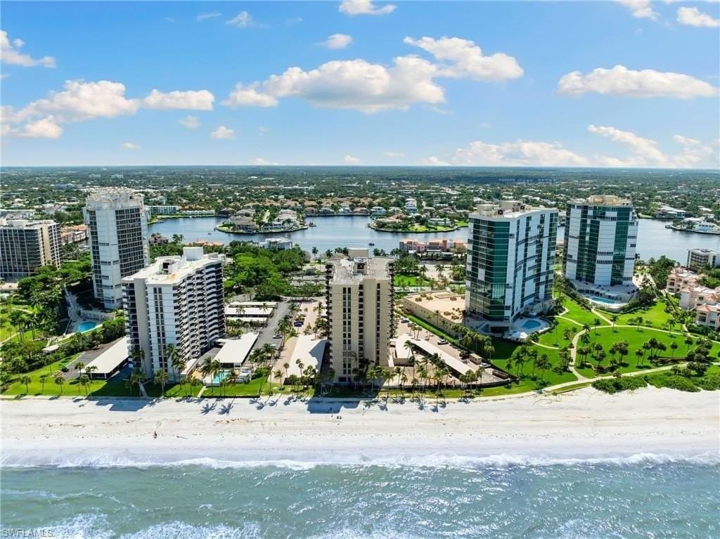 4005 Gulf Shore Blvd N #700 - Photo 6 of 39