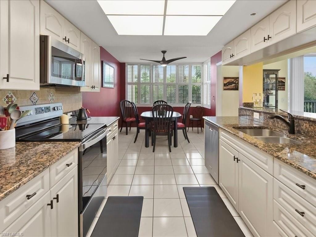 5550 Heron Point Dr #105 - Photo 6 of 20