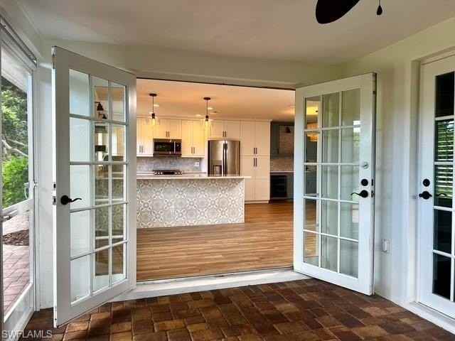 321 Burning Tree Dr - Photo 4 of 24