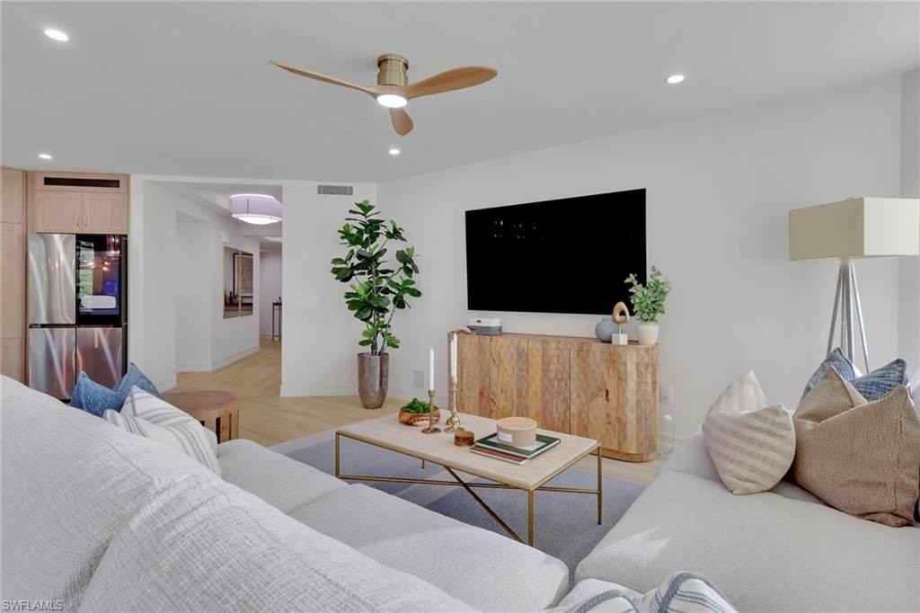 2728 Tiburon Blvd E #302 - Photo 7 of 32