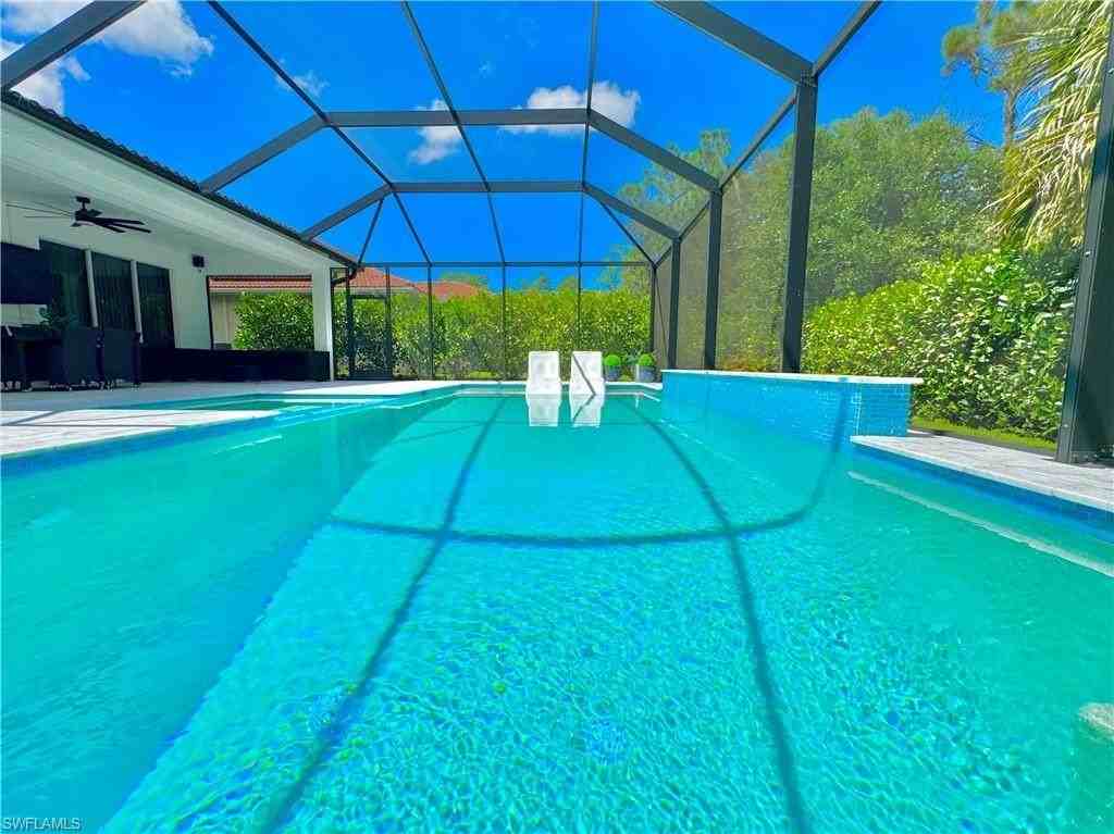 12667 Biscayne Ct - Photo 3 of 41