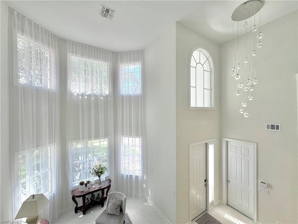 12667 Biscayne Ct - Photo 5 of 41