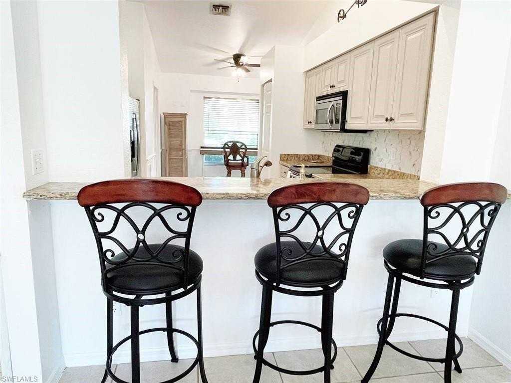 2037 W Crown Pointe Blvd - Photo 6 of 11