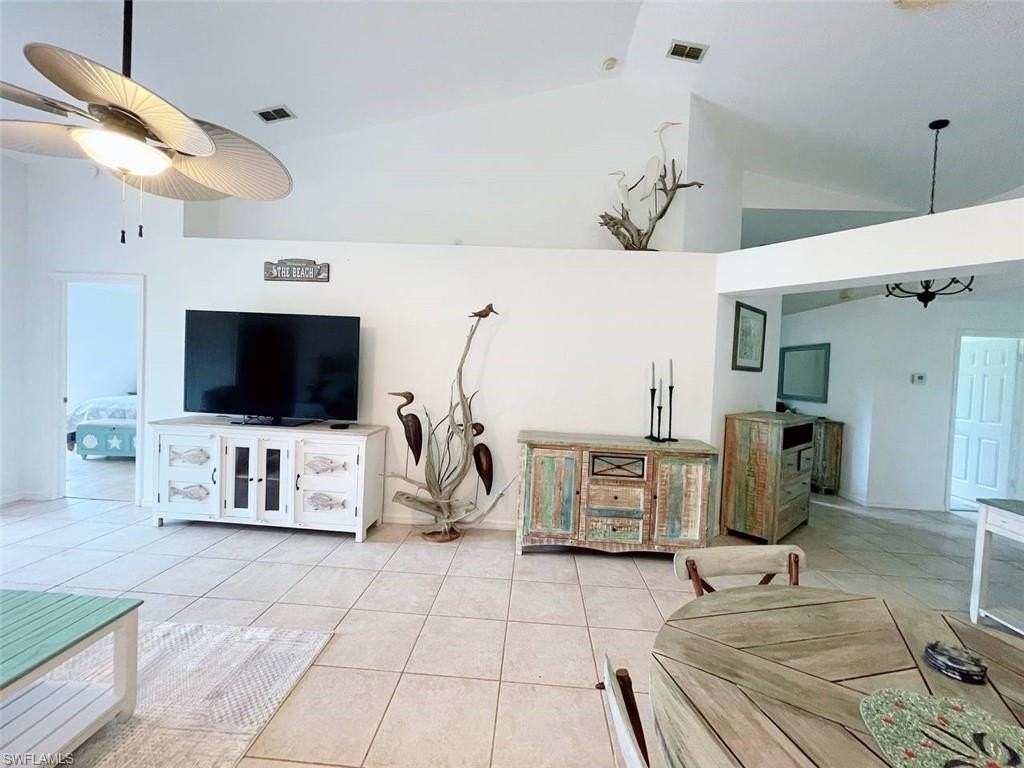 2037 W Crown Pointe Blvd - Photo 7 of 11