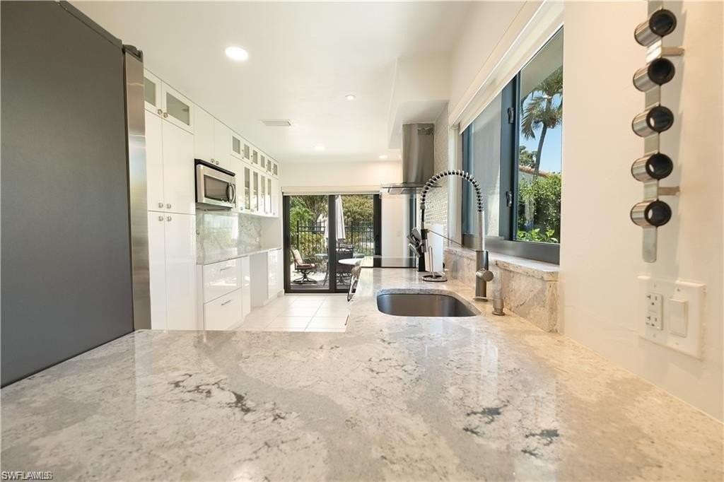 845 Reef Point Cir - Photo 5 of 41