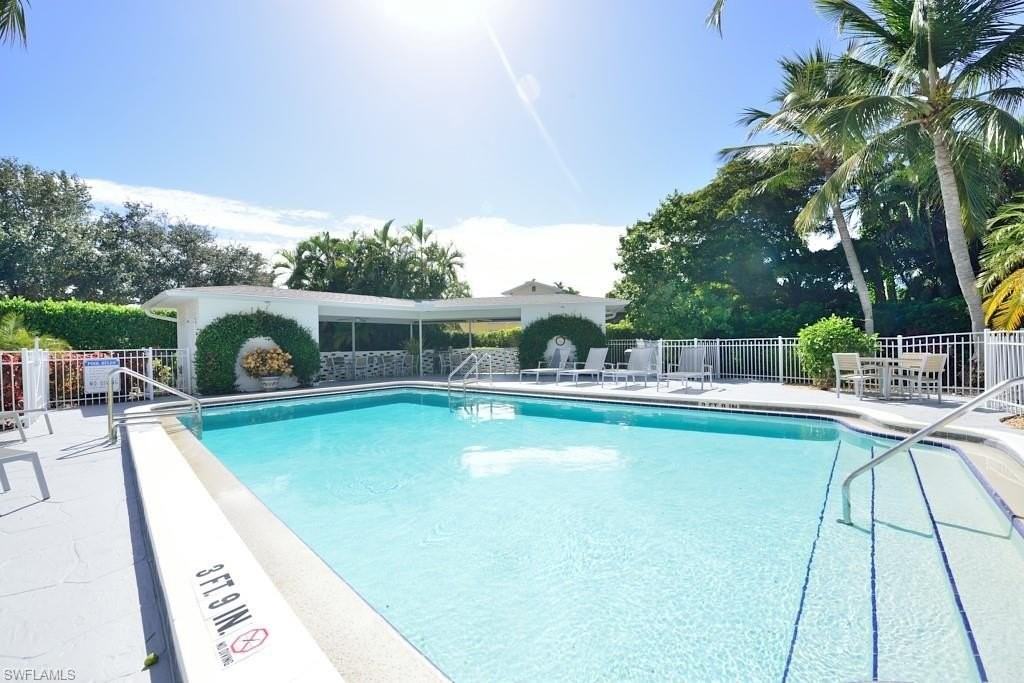 800 S Golf Dr Apt 207 #207 - Photo 4 of 10