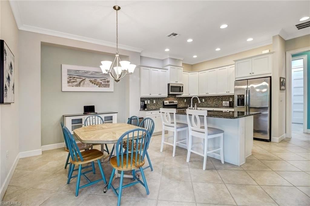 7194 Dominica Dr - Photo 5 of 25