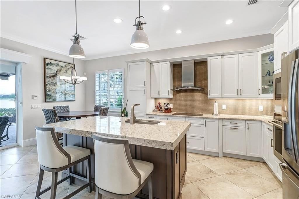 6487 Warwick Ave - Photo 5 of 40