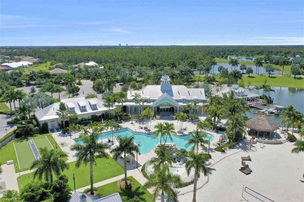 14663 Edgewater Cir - Photo 2 of 35