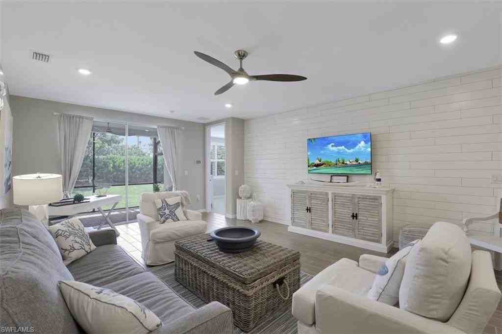 14663 Edgewater Cir - Photo 7 of 35