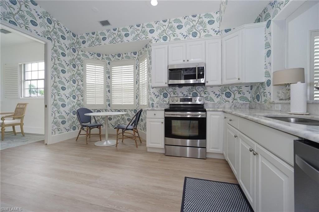 4740 Stratford Ct Apt 1603 #1603 - Photo 7 of 22