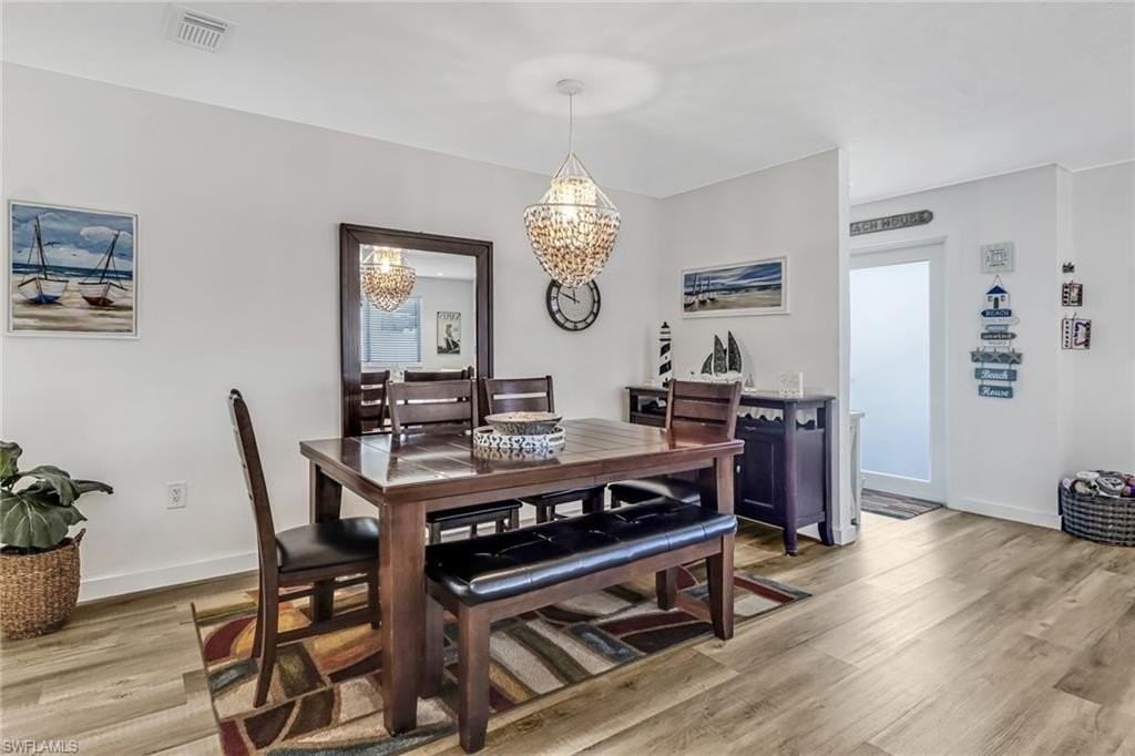 724 100th Ave N - Photo 5 of 31