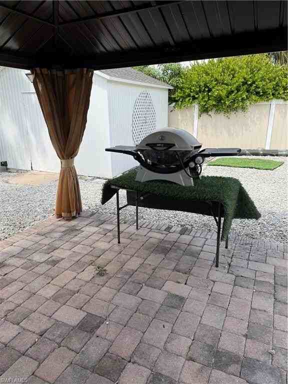 27044 Williams Rd - Photo 4 of 27