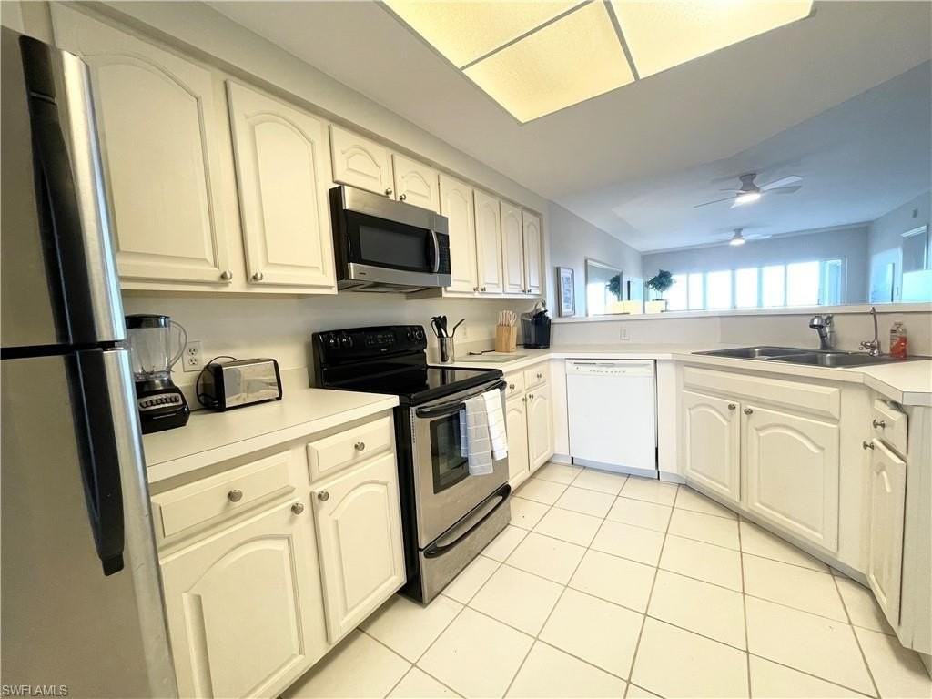 13105 Vanderbilt Dr #802 - Photo 7 of 32