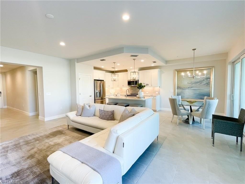 2555 Seychelles Dr #402 - Photo 4 of 27
