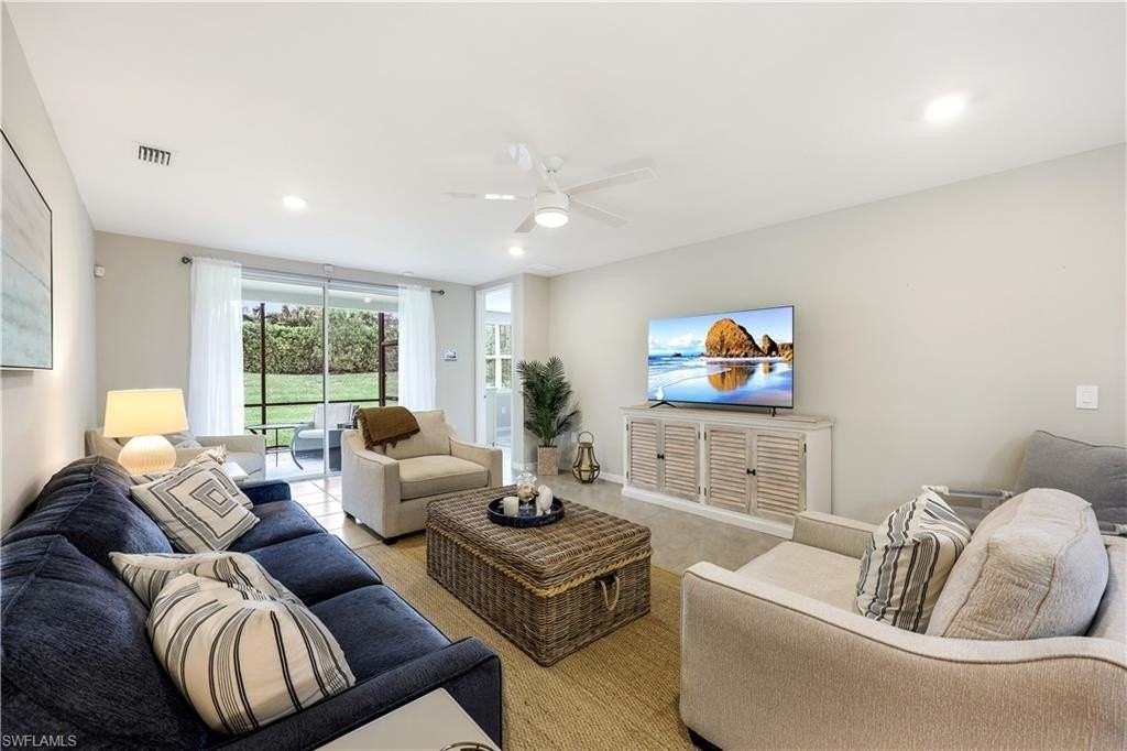 14551 Edgewater Cir - Photo 5 of 26