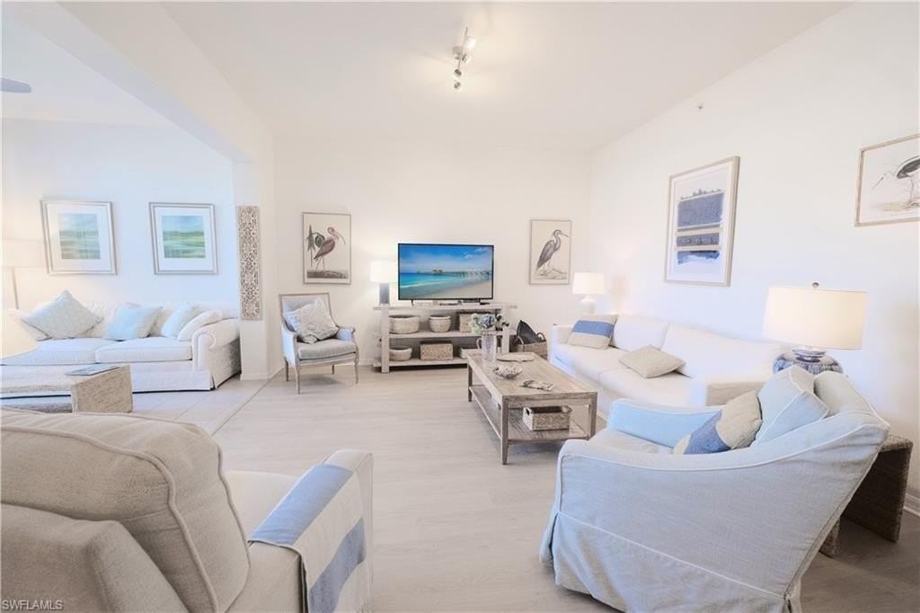 1510 Clermont Dr Unit 103 #103 - Photo 7 of 27