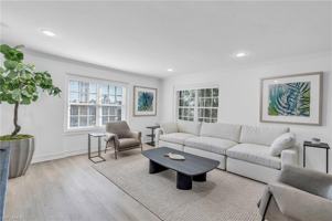 featured image of 271 Broad Ave S Apt 203 #203