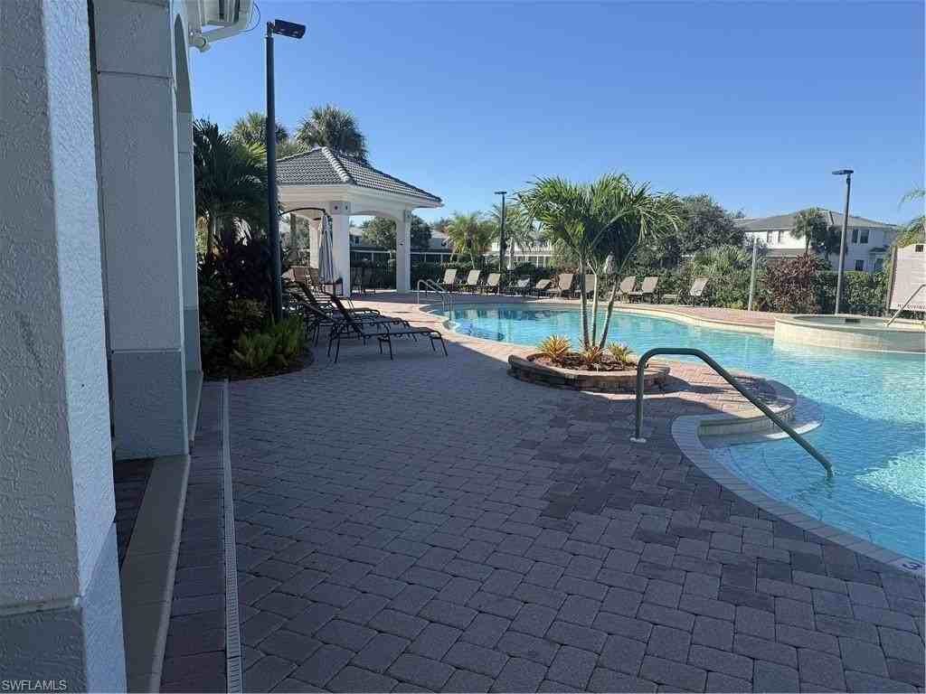 15155 Summit Place Cir Unit 232 #232 - Photo 2 of 27