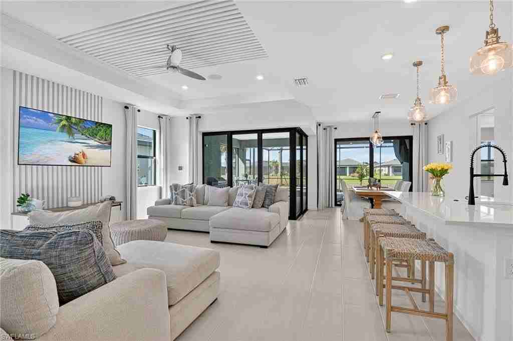 1953 Fresno Ave - Photo 6 of 33