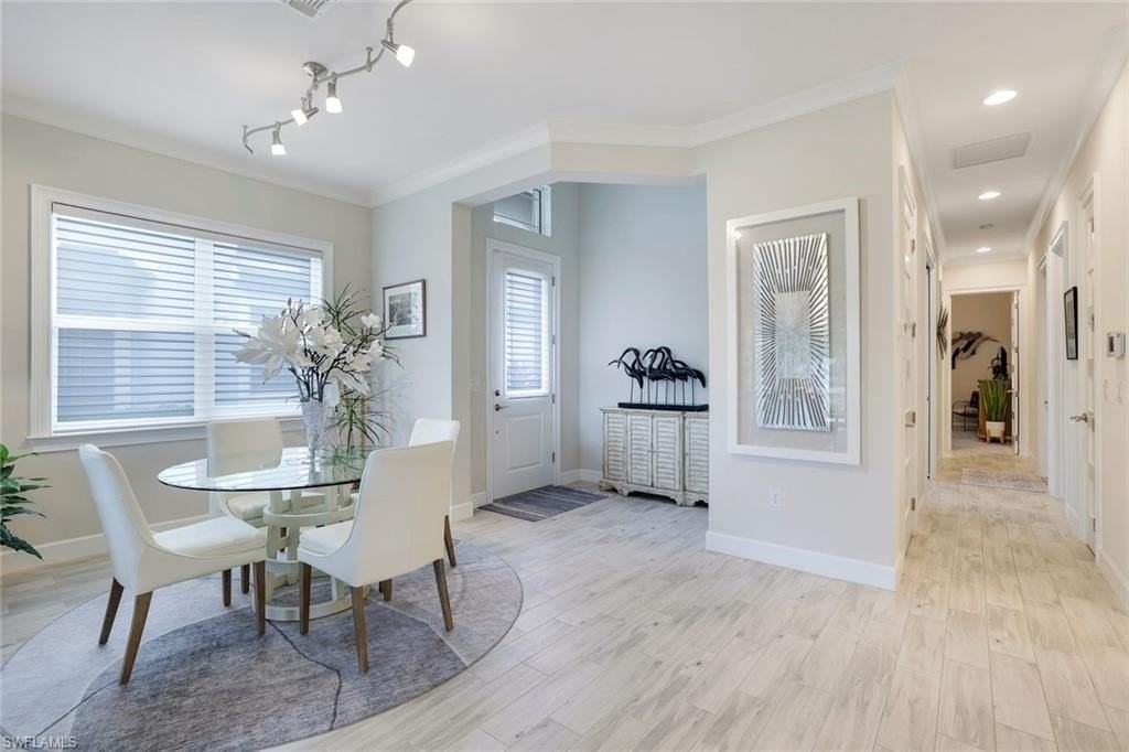 5831 Haiti Dr - Photo 3 of 22