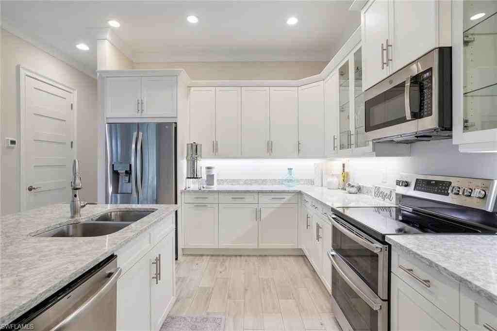 5831 Haiti Dr - Photo 6 of 22