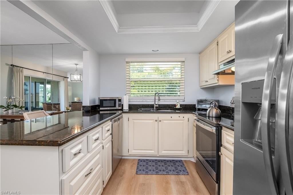 105 Georgetown Blvd Unit 105 #105 - Photo 5 of 28