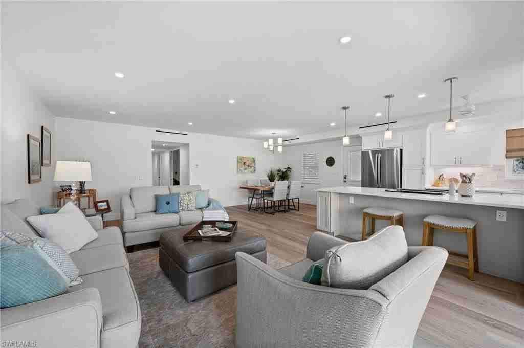 3400 Gulf Shore Blvd N #K2 - Photo 7 of 39