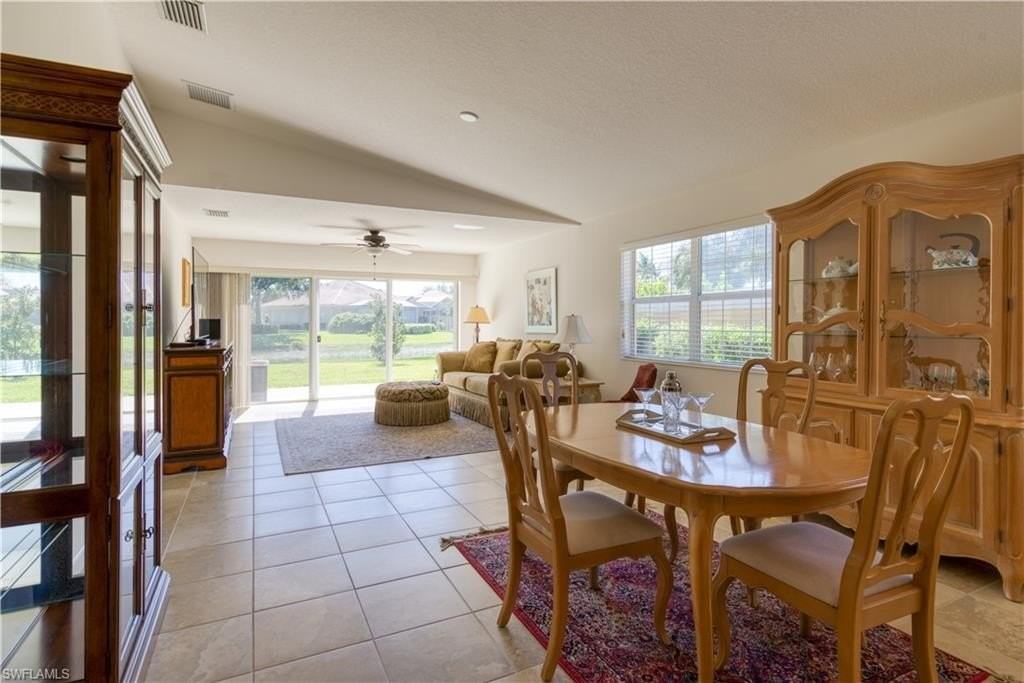 7390 Emilia Ln - Photo 7 of 25