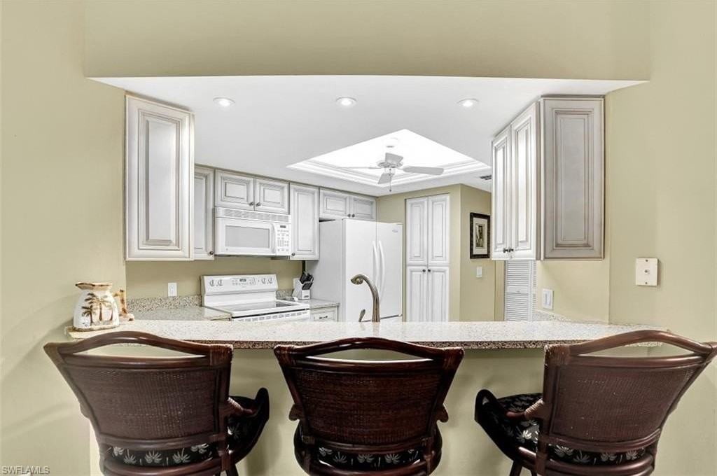 5899 Chanteclair Dr Apt 226 #226 - Photo 5 of 21