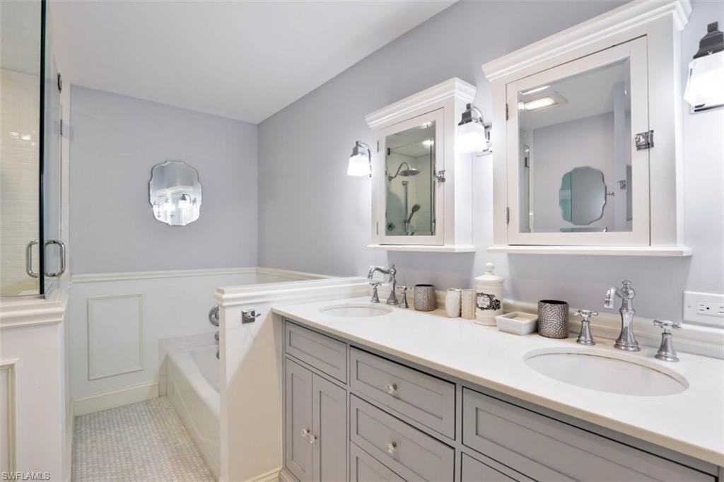 5897 Chanteclair Dr Apt 313 #313 - Photo 4 of 18