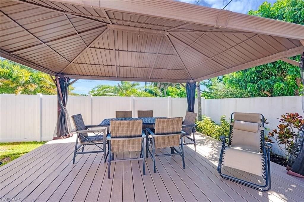 730 95th Ave N - Photo 4 of 29