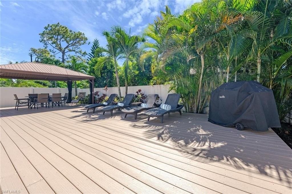 730 95th Ave N - Photo 5 of 29